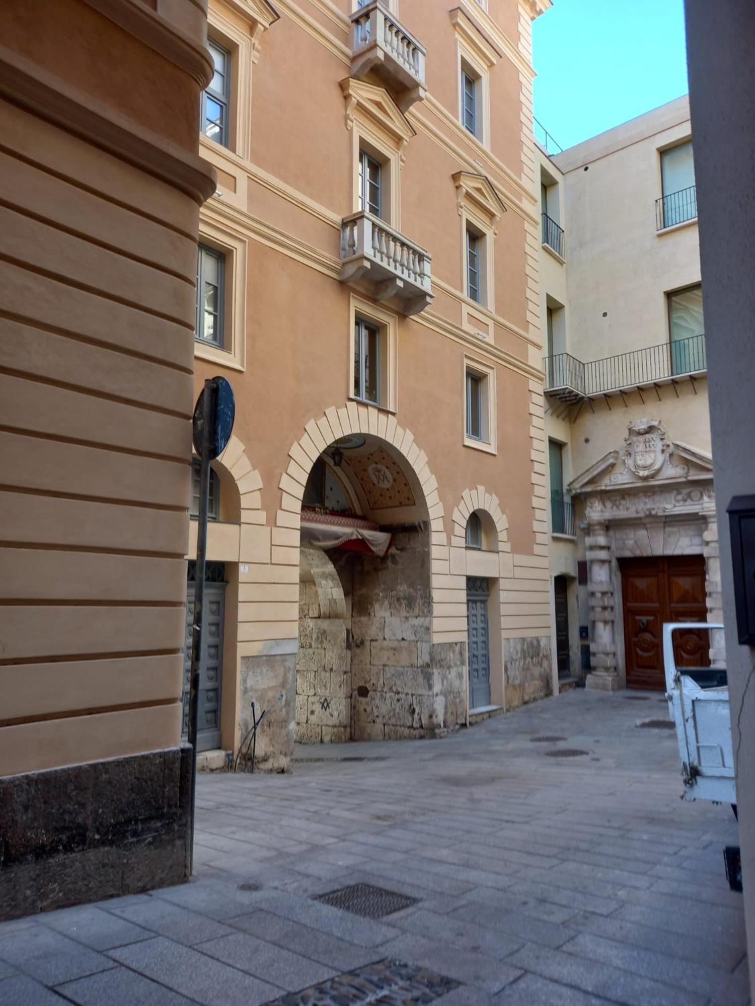 Residenze Palazzo Pes Leilighet Cagliari Eksteriør bilde